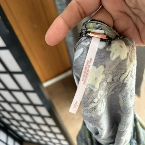 Free People Baja Babe Cold Shoulder Floral Print Top Black Combo (NWOT) - Picture 11 of 11